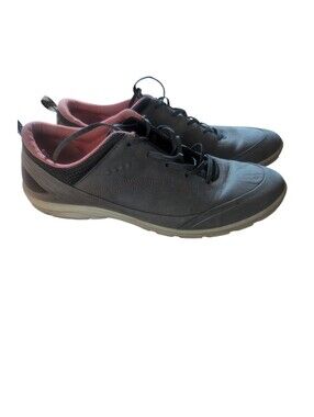 ECCO Women’s EU 40 US 9-9.5 Gray Leather Comfort Walking Lace-Up Sneakers